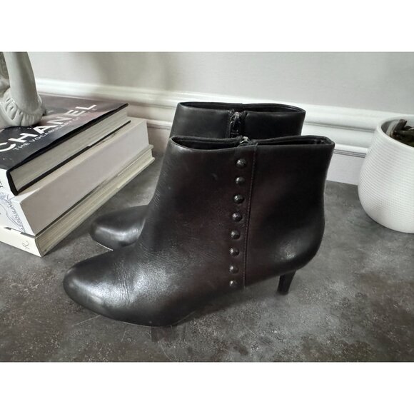 Coach Hickory Soft Shine Almond Toe Leather Ankle Boots Size 9 - Picture 3 of 9